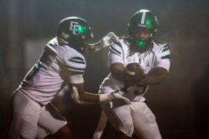 El Cerrito hướng đến chức vô địch tiểu bang sau một năm đầy biến động 2 El Cerrito hướng đến chức vô địch tiểu bang sau một năm đầy biến động