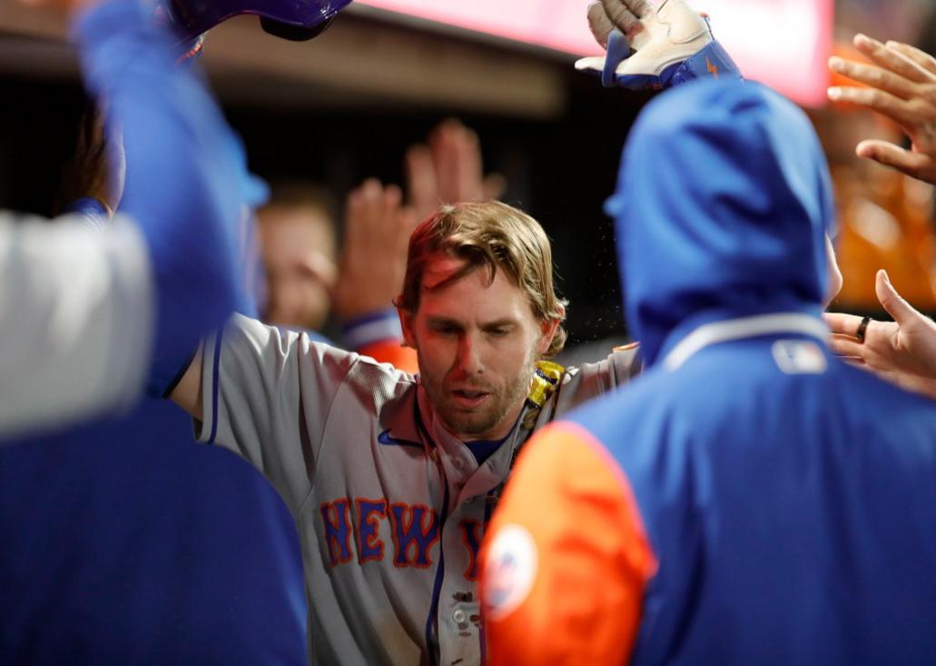 BNG L GIANTS 0524 26