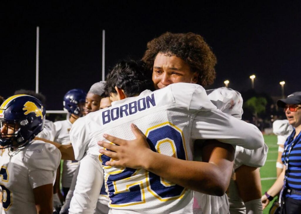 Trận Cầu Đau Lòng: Lincoln Thua Chung Kết Bang ở Phút Chót 47 Trận Cầu Đau Lòng: Lincoln Thua Chung Kết Bang ở Phút Chót