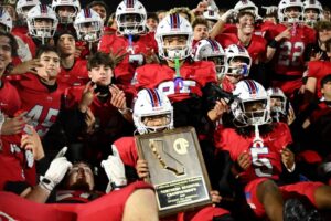 'Công việc chưa hoàn thành': St. Ignatius đánh bại Monte Vista giành chức vô địch CIF NorCal Division 3-AA 2 ‘Công việc chưa hoàn thành’: St. Ignatius đánh bại Monte Vista giành chức vô địch CIF NorCal Division 3-AA