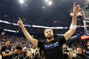 Vì sao Mavericks là đối thủ lý tưởng cho Warriors vào ngày Giáng Sinh?