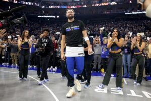 Kurtenbach: Klay Thompson nên trở lại Golden State Warriors