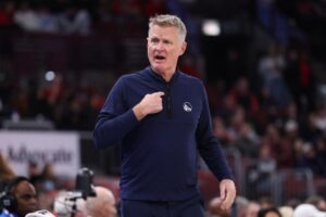 HLV Steve Kerr Bàn về Khả Năng Kuminga Rời Warriors 20 HLV Steve Kerr Bàn về Khả Năng Kuminga Rời Warriors