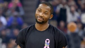 Huấn luyện viên Steve Kerr giải thích về sự trở lại của Jonathan Kuminga 20 Huấn luyện viên Steve Kerr giải thích về sự trở lại của Jonathan Kuminga