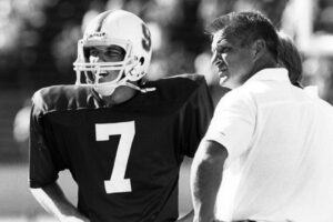 Huyền thoại Stanford, Paul Wiggin, qua đời ở tuổi 91