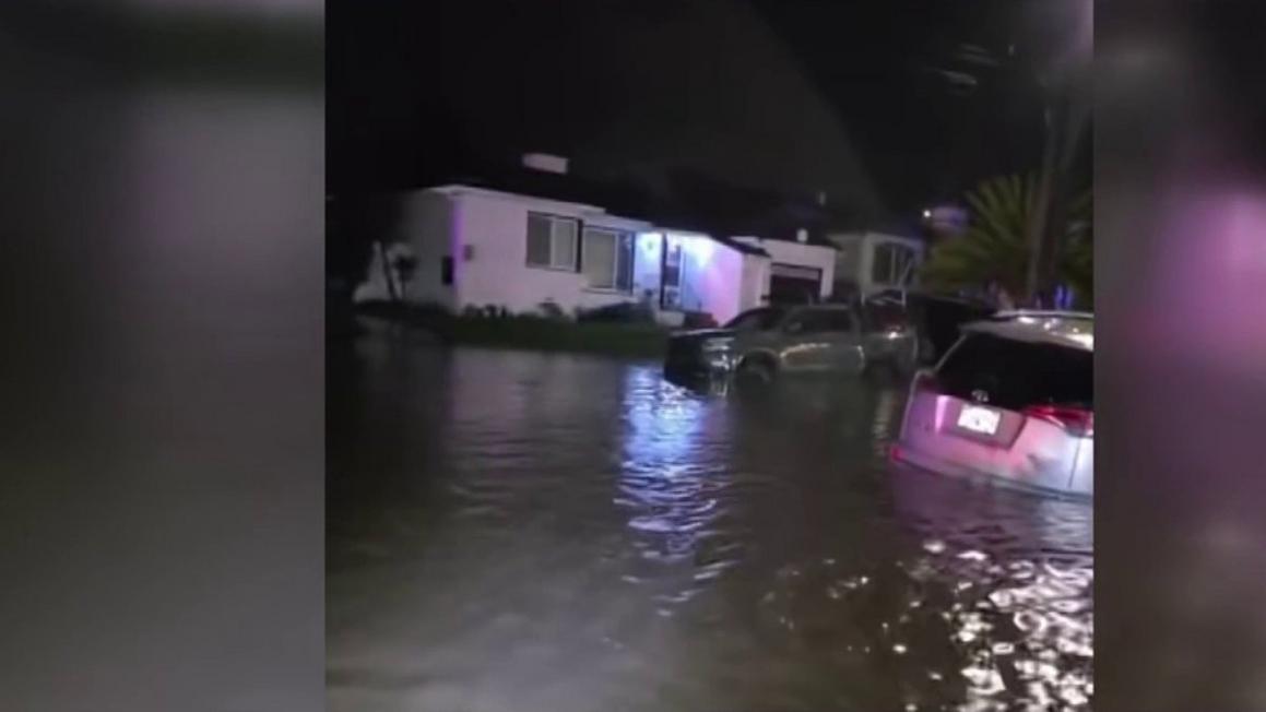 Bay Area coast under flood high surf warnings following Christmas Day storm