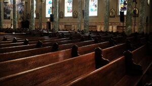 Các buổi lễ nhà thờ và hoạt động hỗ trợ người vô gia cư được lên kế hoạch vào ngày Giáng Sinh