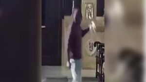 Camera An Ninh Ghi Hình Kẻ Trộm Đột Nhập Nhà Thờ