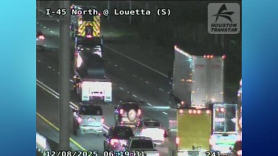 Tai nạn hai xe trên đường IH-45, Houston 1 DARW5JNUNNDR5B5FWGXMMU326M