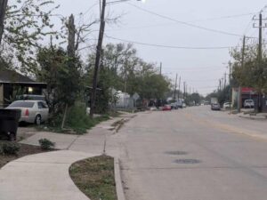 Chi Phí Năng Lượng Tăng Cao Gây Áp Lực Lớn Lên Các Khu Dân Cư Cũ Kỹ Ở Houston 15 Chi Phí Năng Lượng Tăng Cao Gây Áp Lực Lớn Lên Các Khu Dân Cư Cũ Kỹ Ở Houston