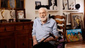 Danh hài Dick Van Dyke bước sang tuổi 100 16 Danh hài Dick Van Dyke bước sang tuổi 100