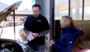 Cảnh Báo Về Các Dịch Vụ Súc Rửa Hộp Số Không Cần Thiết Khi Thay Nhớt Xe