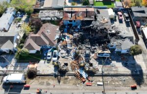 Điều Tra của NTSB: Đường Ống Nổ Gần Hayward Được Lắp Đặt vào Thập Niên 1940 32 Điều Tra của NTSB: Đường Ống Nổ Gần Hayward Được Lắp Đặt vào Thập Niên 1940