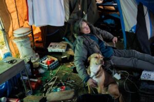 Cư dân Vùng Vịnh họp bàn về vấn đề vô gia cư 34 Cư dân Vùng Vịnh họp bàn về vấn đề vô gia cư