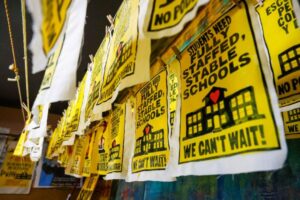 Giáo viên West Contra Costa thông qua hợp đồng sau đình công 34 Giáo viên West Contra Costa thông qua hợp đồng sau đình công