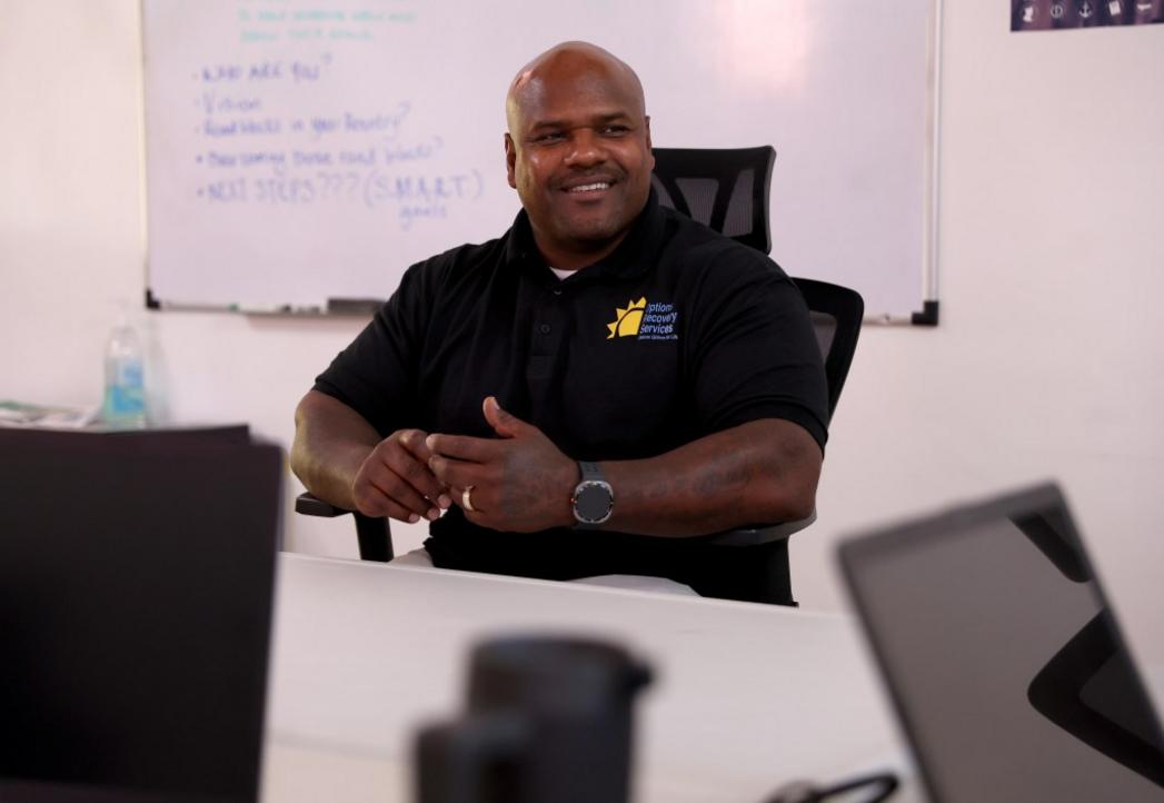 Học viện HOPE: Nơi chắp cánh cho cựu tù nhân ở Oakland 1 EBT L STSRECOVERY 11XX 1