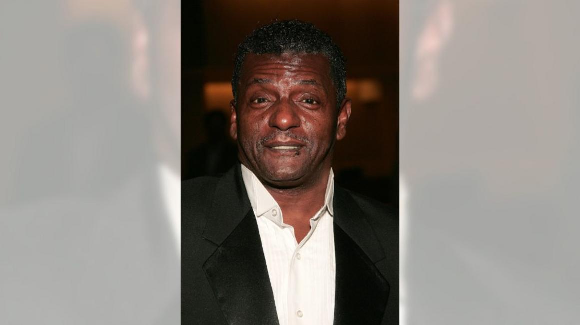 Carl Carlton, ca sĩ funk với bản hit 'She's a Bad Mama Jama,' qua đời ở tuổi 72 1 ENTER MUS CARLTON ZU 16x9 1