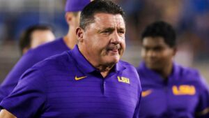 Ed Orgeron: Notre Dame xứng đáng vào vòng loại hơn Alabama