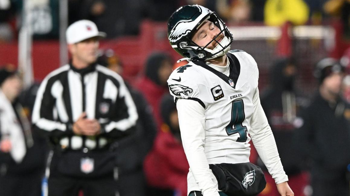 Elliott J Getty 2252898551