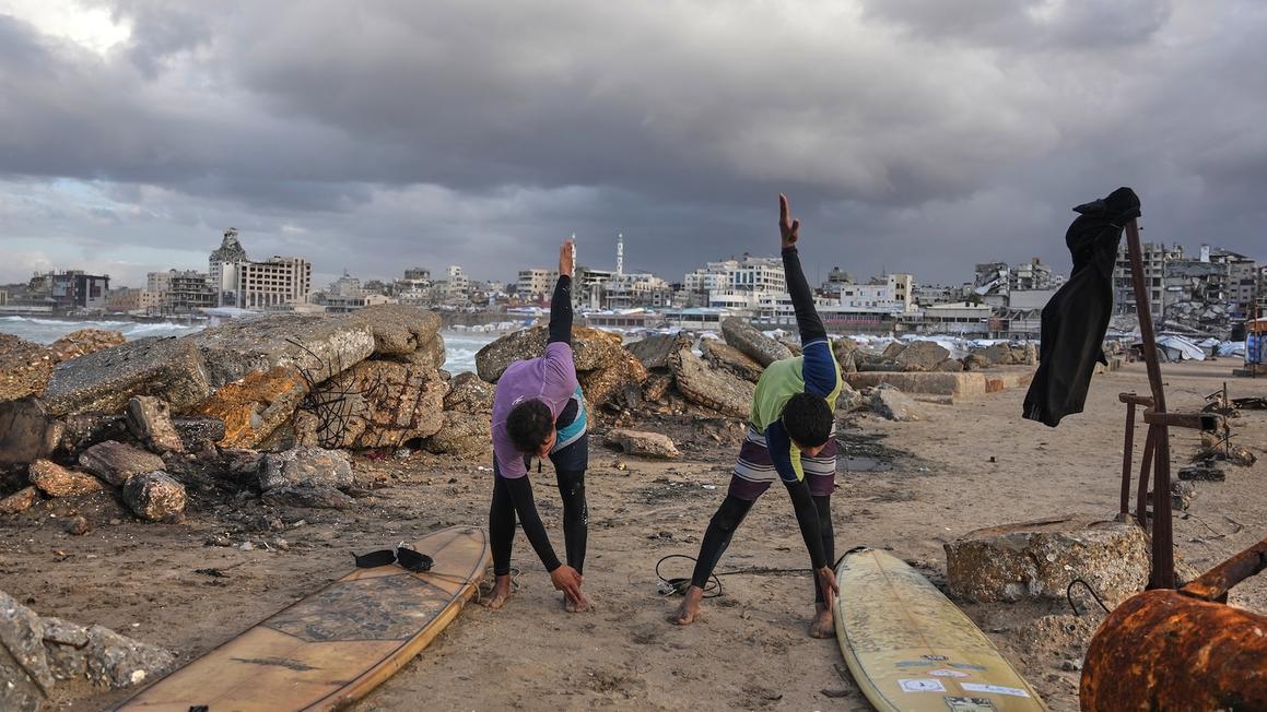 Gaza surfers DB