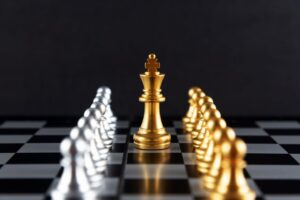 Các Quỹ Đầu Tư Mạo Hiểm Áp Dụng Chiến Lược ‘Chọn Vua’ Để Đưa Các Công Ty AI Trẻ Thành Người Dẫn Đầu