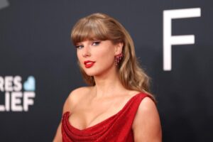 Nghiên cứu: Tài khoản 'bot' lan truyền tin đồn bài Do Thái về Taylor Swift 8 Nghiên cứu: Tài khoản ‘bot’ lan truyền tin đồn bài Do Thái về Taylor Swift