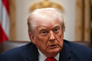 Thư gửi tòa soạn: Bài báo sẽ đăng tin tích cực về Tổng Thống Trump khi có lý do 27 Thư gửi tòa soạn: Bài báo sẽ đăng tin tích cực về Tổng Thống Trump khi có lý do