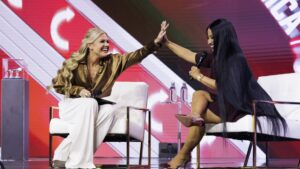 Nữ danh ca Nicki Minaj gây bất ngờ khi ca ngợi Tổng Thống Donald Trump