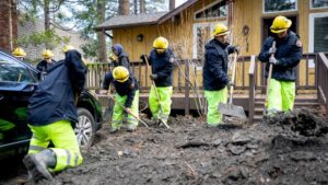 Mưa Giông Tiếp Tục ‘Tấn Công’ Miền Nam California