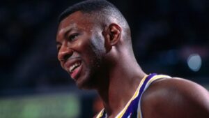 Cựu cầu thủ Lakers và vô địch NBA Elden Campbell qua đời ở tuổi 57