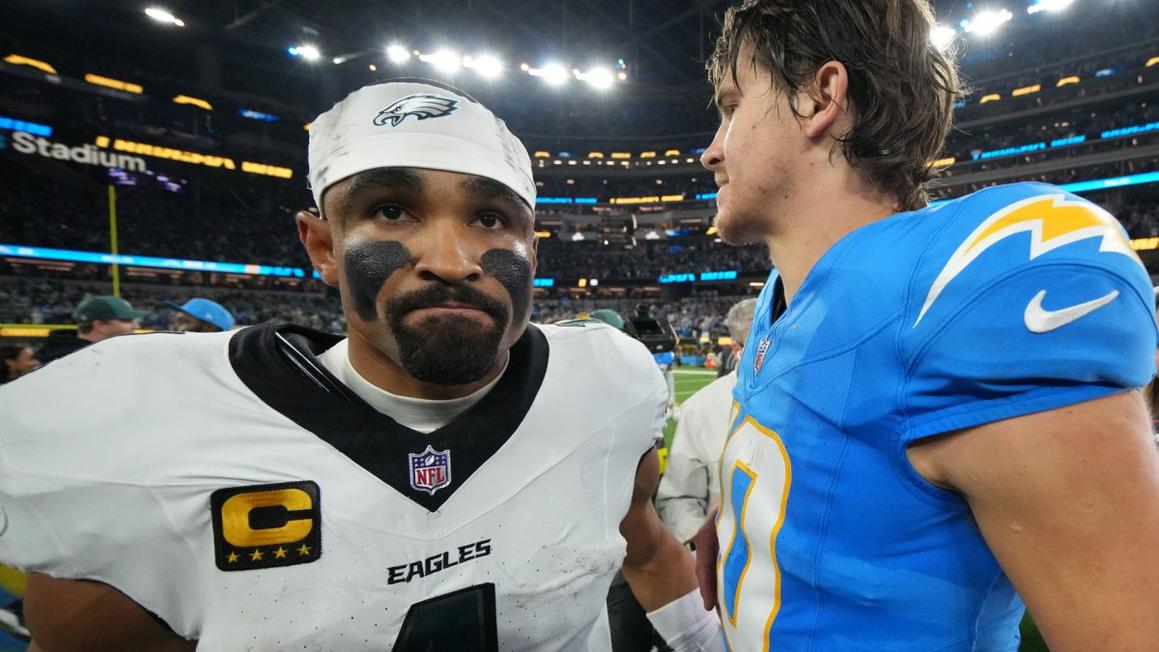 Jalen Hurts vẫn còn bực tức về trận thua Chargers 1 Hurts J USATSI 27776378