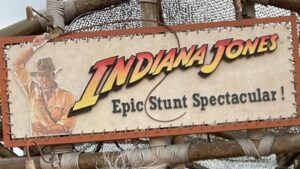 Nhân viên Disney World bị thương khi cứu khách tham quan khỏi tảng đá trong trò ‘Indiana Jones’