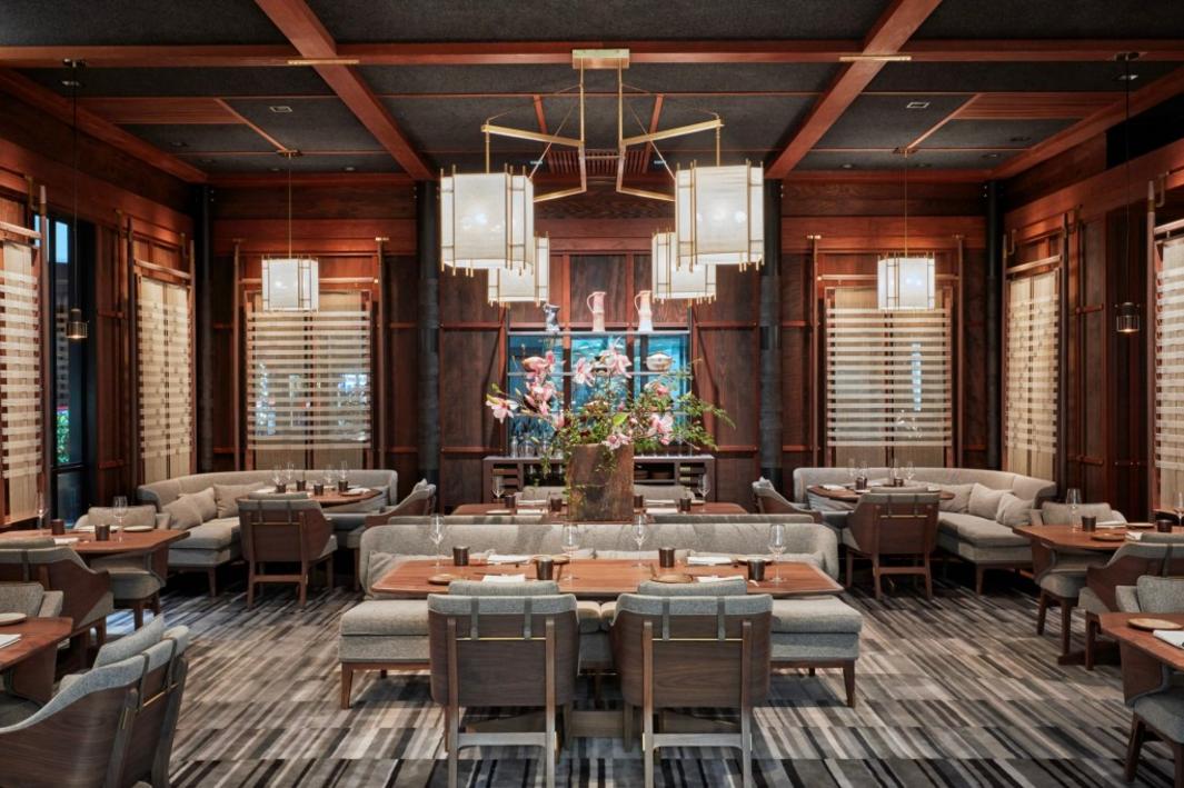 InteriorRestaurant GarrettRowland 6e87fc 1