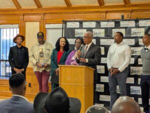 Quỹ hỗ trợ cộng đồng Acres Homes bị TSU tạm dừng cấp vốn 10 Quỹ hỗ trợ cộng đồng Acres Homes bị TSU tạm dừng cấp vốn