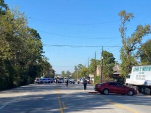 Tai nạn thảm khốc tại Houston: Một người thiệt mạng trên đường Kuykendahl 4 Tai nạn thảm khốc tại Houston: Một người thiệt mạng trên đường Kuykendahl