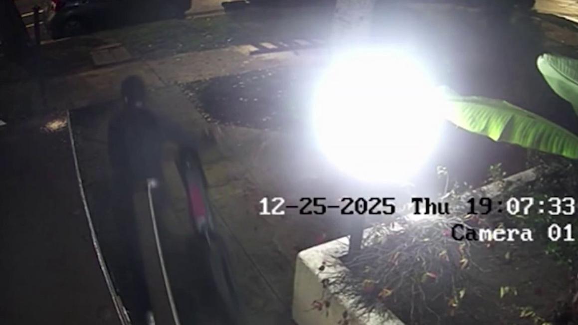 Mom claims man stole twin boys e bikes on Christmas