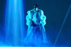 Spotify Wrapped 2025: Bad Bunny Vượt Mặt Taylor Swift, Trở Thành Nghệ Sĩ Được Nghe Nhiều Nhất 3 Spotify Wrapped 2025: Bad Bunny Vượt Mặt Taylor Swift, Trở Thành Nghệ Sĩ Được Nghe Nhiều Nhất