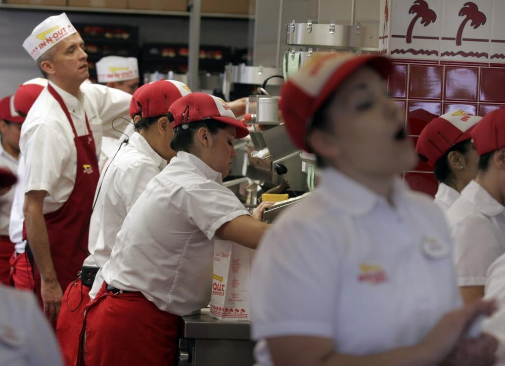 In-N-Out Burger bỏ số thứ tự '67' vì trào lưu trên mạng 1 OCR L INO 1211