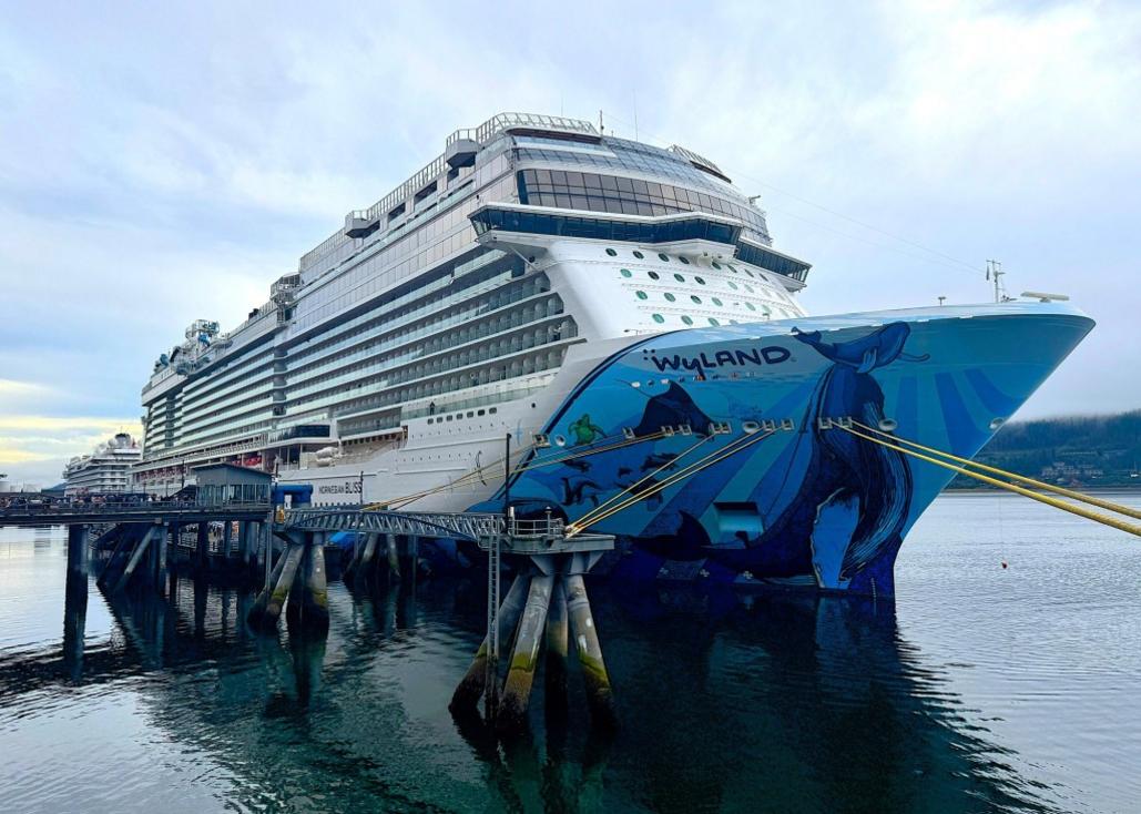 10 trải nghiệm 'độc nhất vô nhị' trên du thuyền đến Alaska 1 OCR L TR ALASKA 2026 1012 07 1