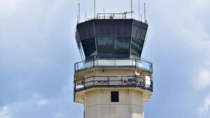 FAA Điều Tra Gần Va Chạm Giữa Hai Máy Bay Khởi Hành Tại Sân Bay Bush