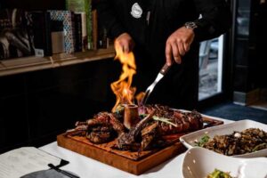 Danh sách các nhà hàng mở cửa phục vụ trong ngày Giáng Sinh tại Houston 13 Danh sách các nhà hàng mở cửa phục vụ trong ngày Giáng Sinh tại Houston