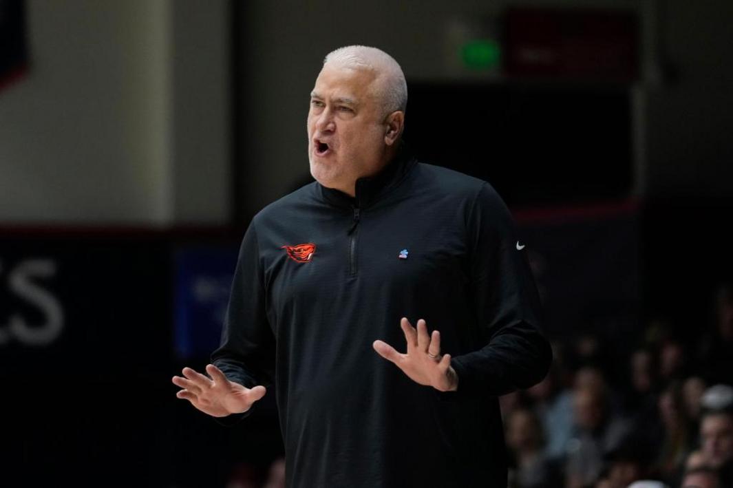 Oregon St SMC Basketball 07416 1