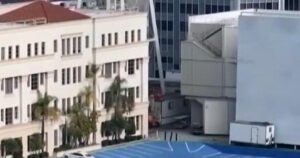 Tối Cao Pháp Viện sắp sửa ra phán quyết có lợi cho Tổng Thống Donald Trump 27 Tối Cao Pháp Viện sắp sửa ra phán quyết có lợi cho Tổng Thống Donald Trump