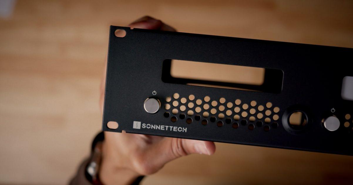 Sonnet ra mắt RackMac mini cho phép chứa ba máy Mac mini 1 Rack Mac mini Sonnet
