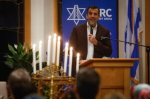 Giới Chức và Cộng Đồng Do Thái Kêu Gọi Đoàn Kết Sau Vụ ‘Hình Swastika’