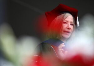 Điểm tin: Tuần lễ thành công của Cathy Sandeen, và thất bại của Ricardo Lara