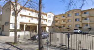 Kế hoạch bán khách sạn Berkeley đổ vỡ, đối diện xiết nợ 5 Kế hoạch bán khách sạn Berkeley đổ vỡ, đối diện xiết nợ