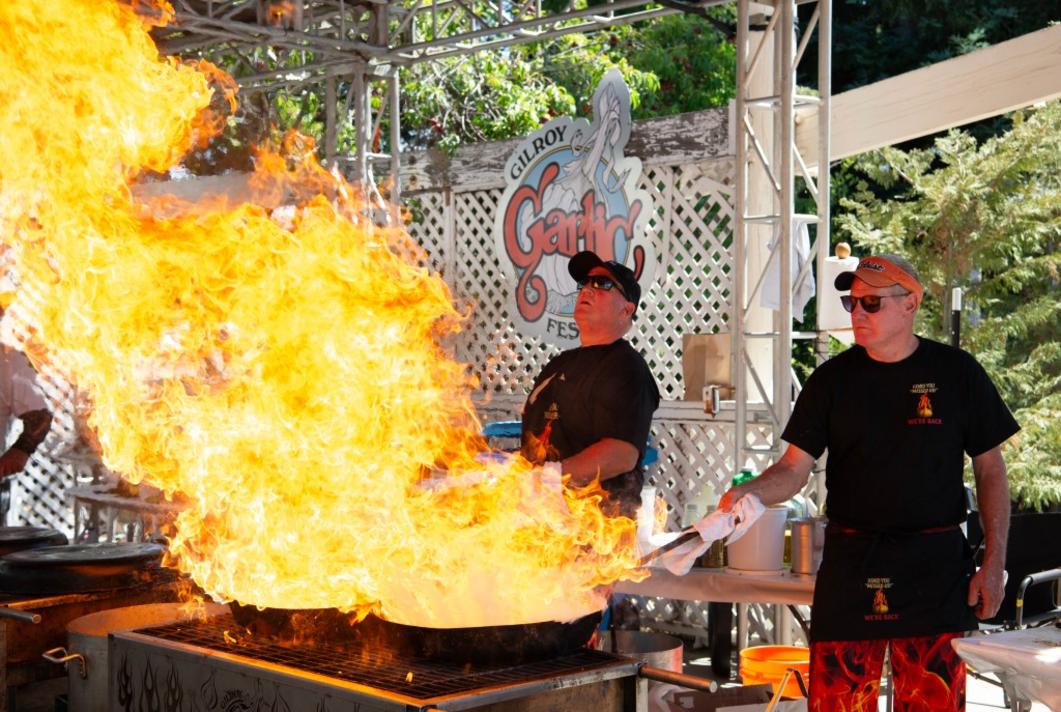 Lễ hội Tỏi Gilroy quyên góp hàng chục ngàn đô cho tổ chức từ thiện sau năm đầu tiên trở lại 1 SJM L GARLICFEST 0726 2
