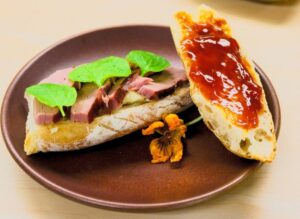 Ẩm thực Ohlone lên ngôi tại nhà hàng độc đáo ở Vùng Vịnh 3 Ẩm thực Ohlone lên ngôi tại nhà hàng độc đáo ở Vùng Vịnh