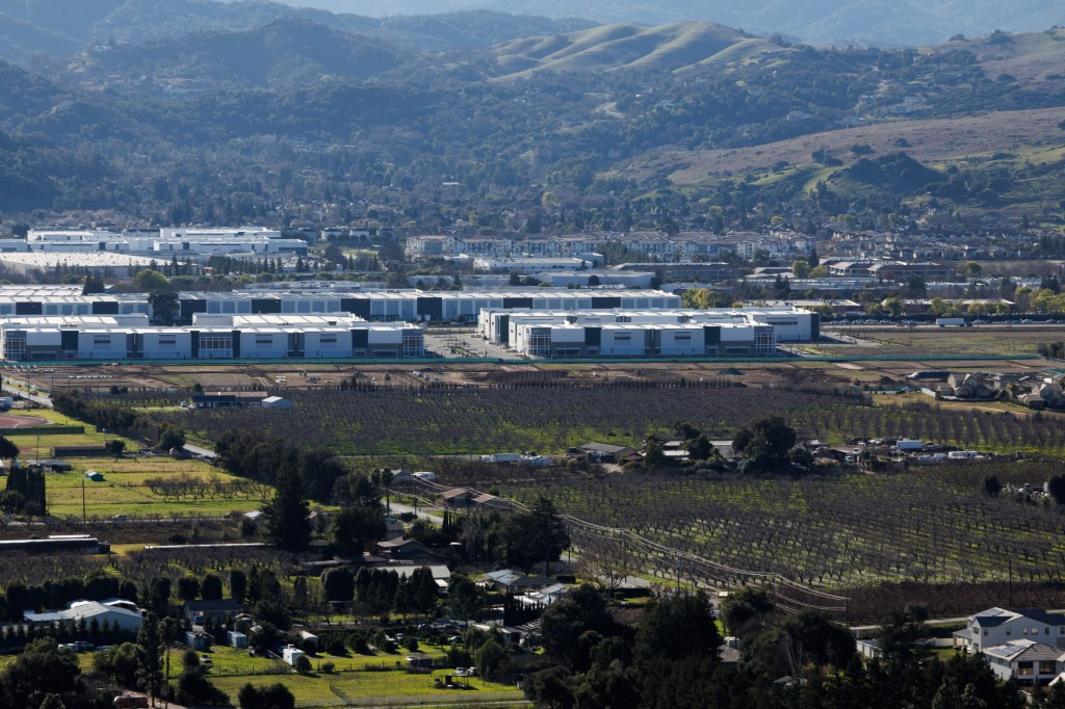 SJM L SCCHOUSING XXXX 2